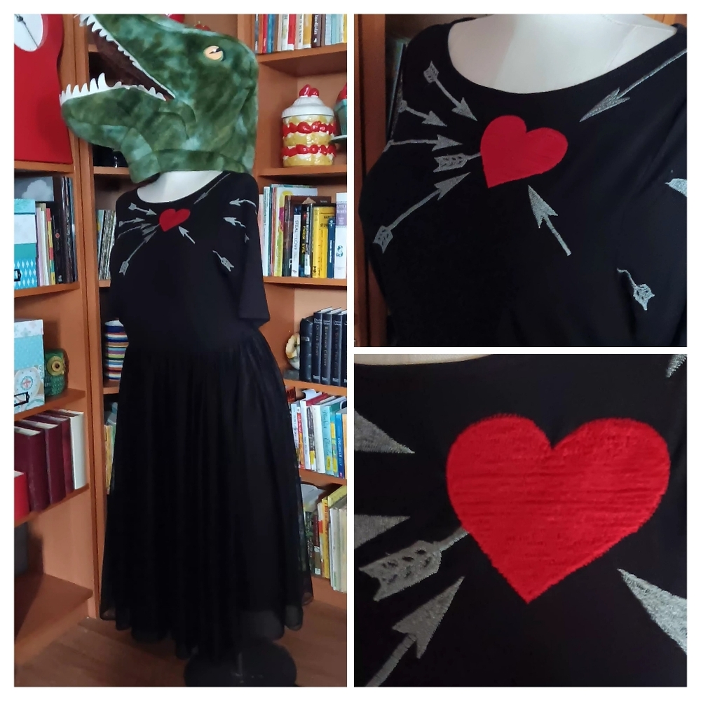 Eshakti Wayward Fancies Cupid's Arrow Heart Embroidered Dress